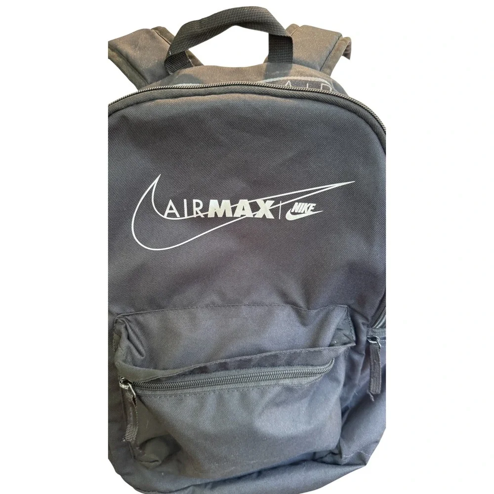 Nike Air Max Backpack Black Swoosh Logo School Gym Bag‎ Sporty Streetwear